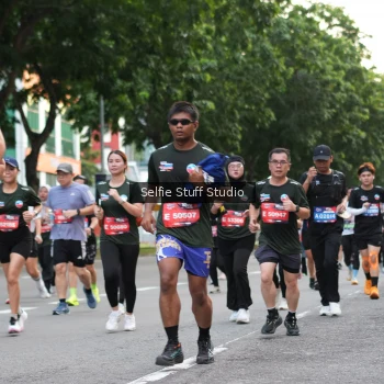 Runner Photo 3668136