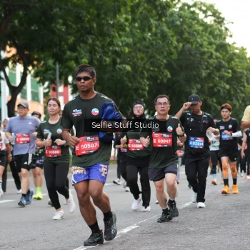 Runner Photo 3668189