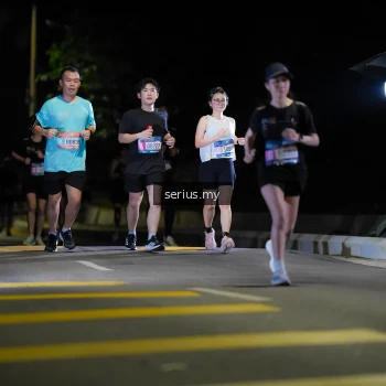 Runner Photo 3668191