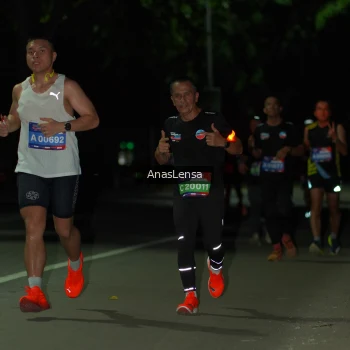 Runner Photo 3668353