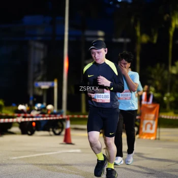 Runner Photo 3668498