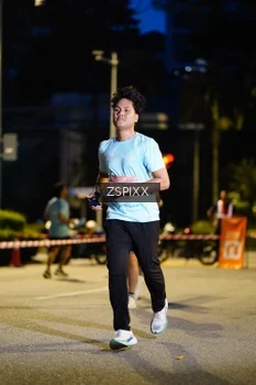 Runner Photo 3668652