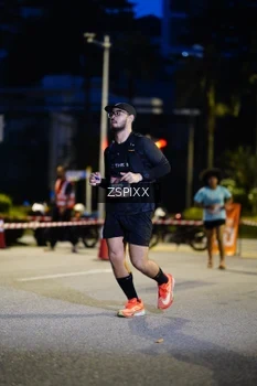 Runner Photo 3669721