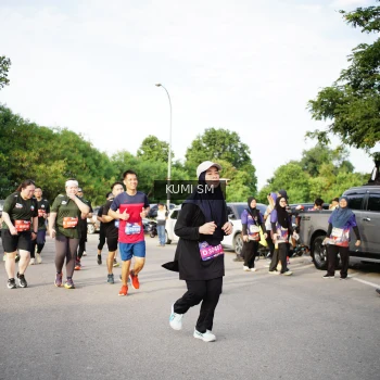Runner Photo 3670012