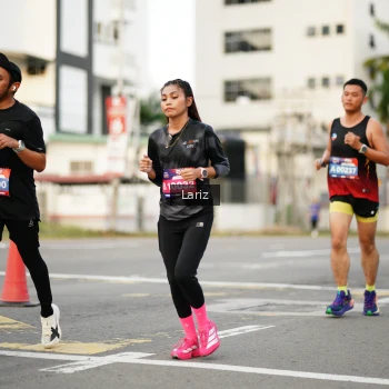 Runner Photo 3670013