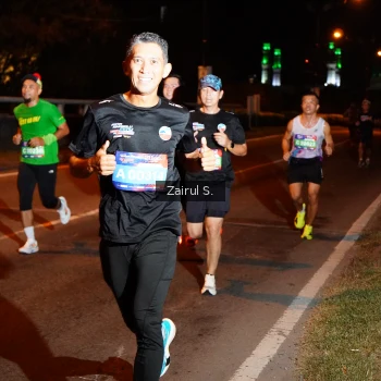 Runner Photo 3670071