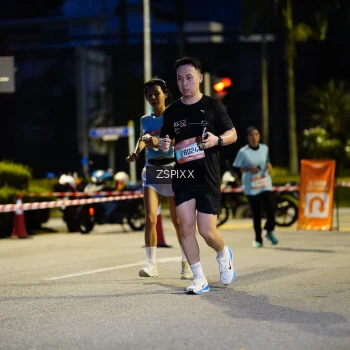 Runner Photo 3670134