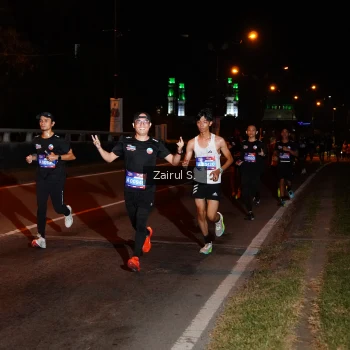 Runner Photo 3670165