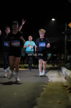 Runner Photo 3670173