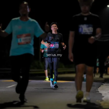Runner Photo 3670210