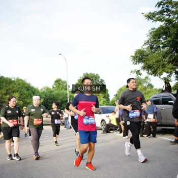 Runner Photo 3670243