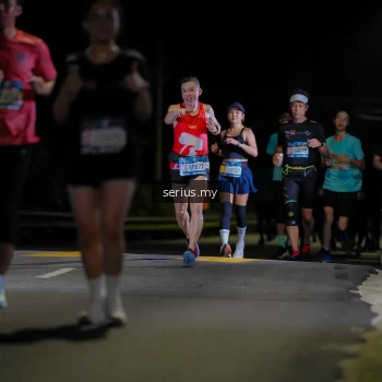 Runner Photo 3670296