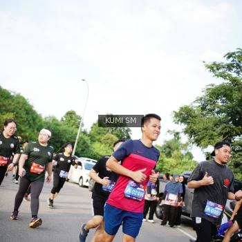 Runner Photo 3670377