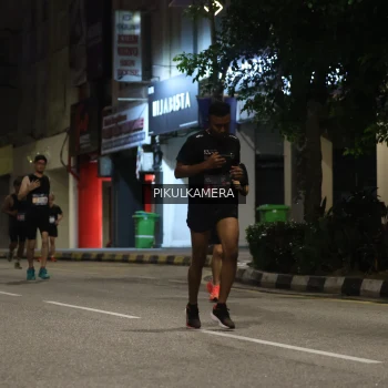 Runner Photo 3670514