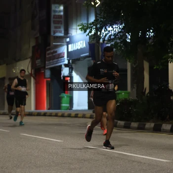 Runner Photo 3670553