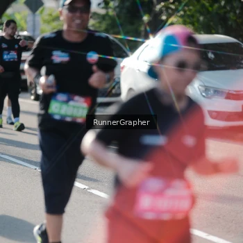 Runner Photo 3670613