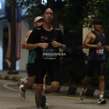Runner Photo 3670655