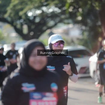 Runner Photo 3670689