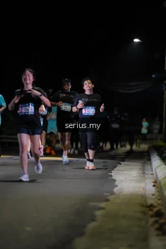 Runner Photo 3670711