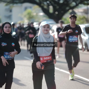 Runner Photo 3670896