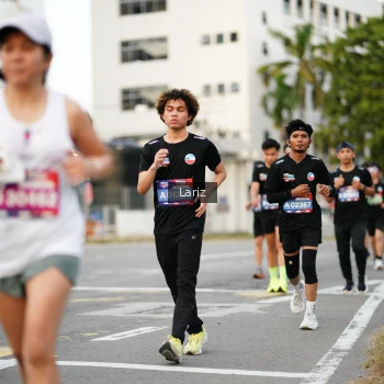 Runner Photo 3671001