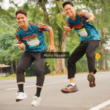 Runner Photo 3671009
