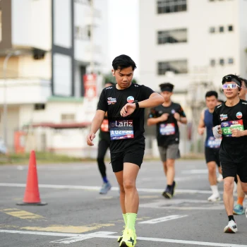 Runner Photo 3671035