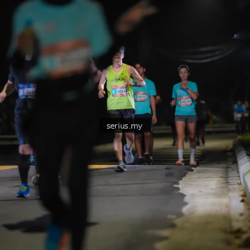 Runner Photo 3671037