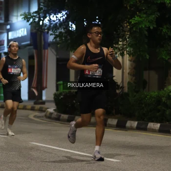 Runner Photo 3671070