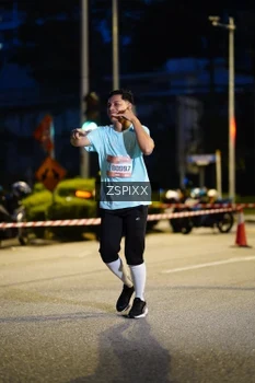 Runner Photo 3671105