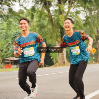 Runner Photo 3671109