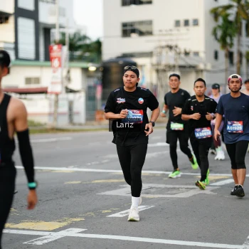 Runner Photo 3671242