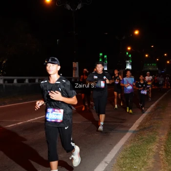 Runner Photo 3671271