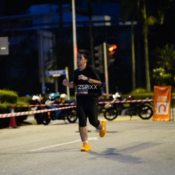 Runner Photo 3671308