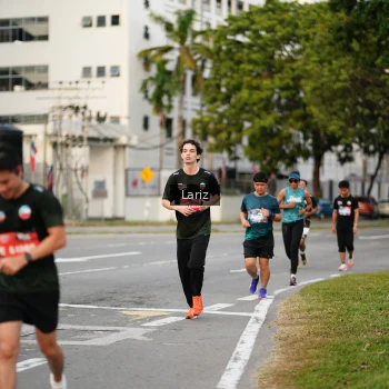 Runner Photo 3671314