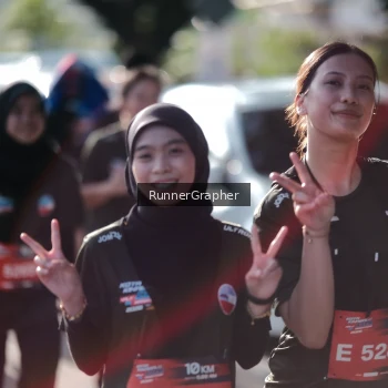 Runner Photo 3671421