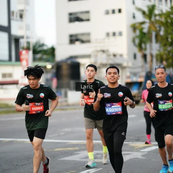 Runner Photo 3671583