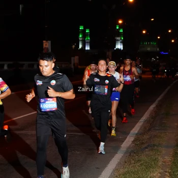 Runner Photo 3671653