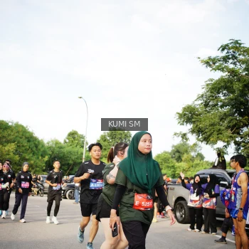 Runner Photo 3671703
