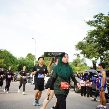 Runner Photo 3671710