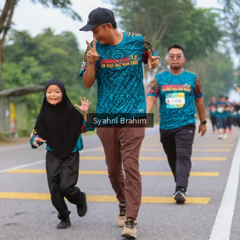 Runner Photo 3671773