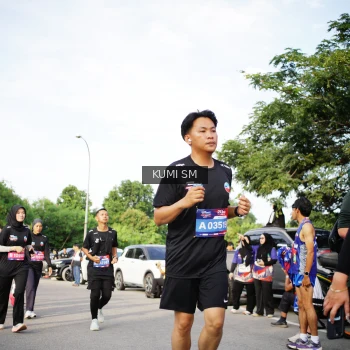 Runner Photo 3671878