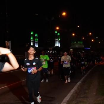 Runner Photo 3672503