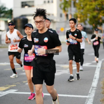 Runner Photo 3672515