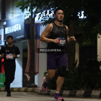 Runner Photo 3672593