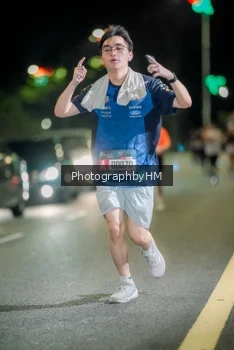 Runner Photo 3672624