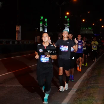 Runner Photo 3672873