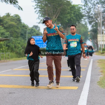 Runner Photo 3672990