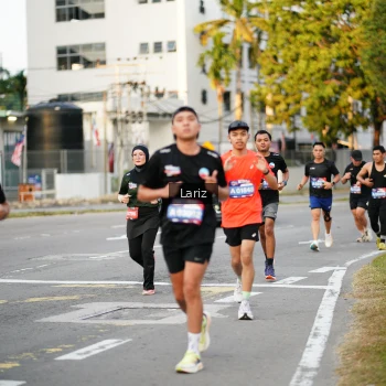 Runner Photo 3673012