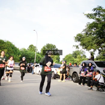 Runner Photo 3673372